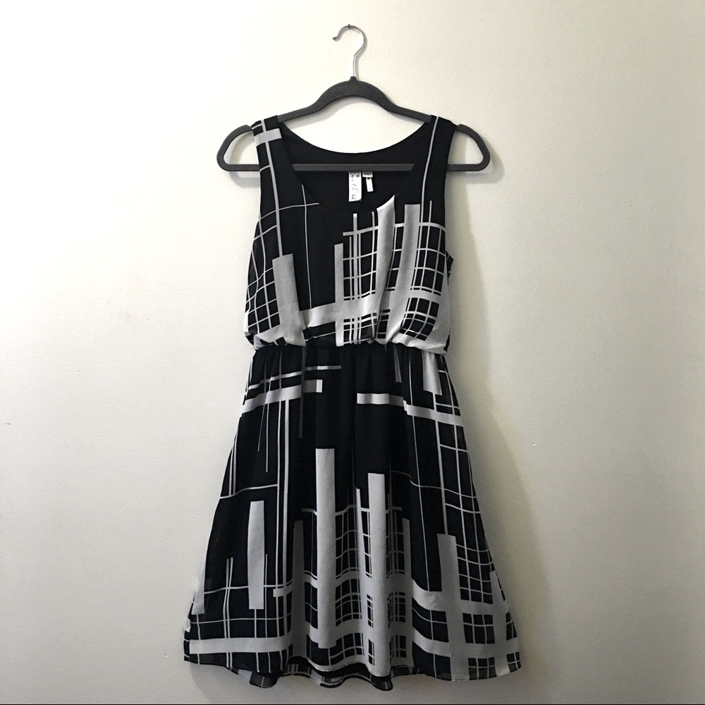 Emma & Michele Black & White Geometric Dress sz 8